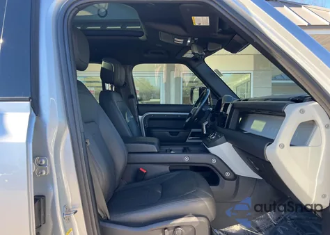 2022 Land Rover Defender 110 Xs Edition z USA, uszkodzony, nr VIN SALEW7RU6N2097910